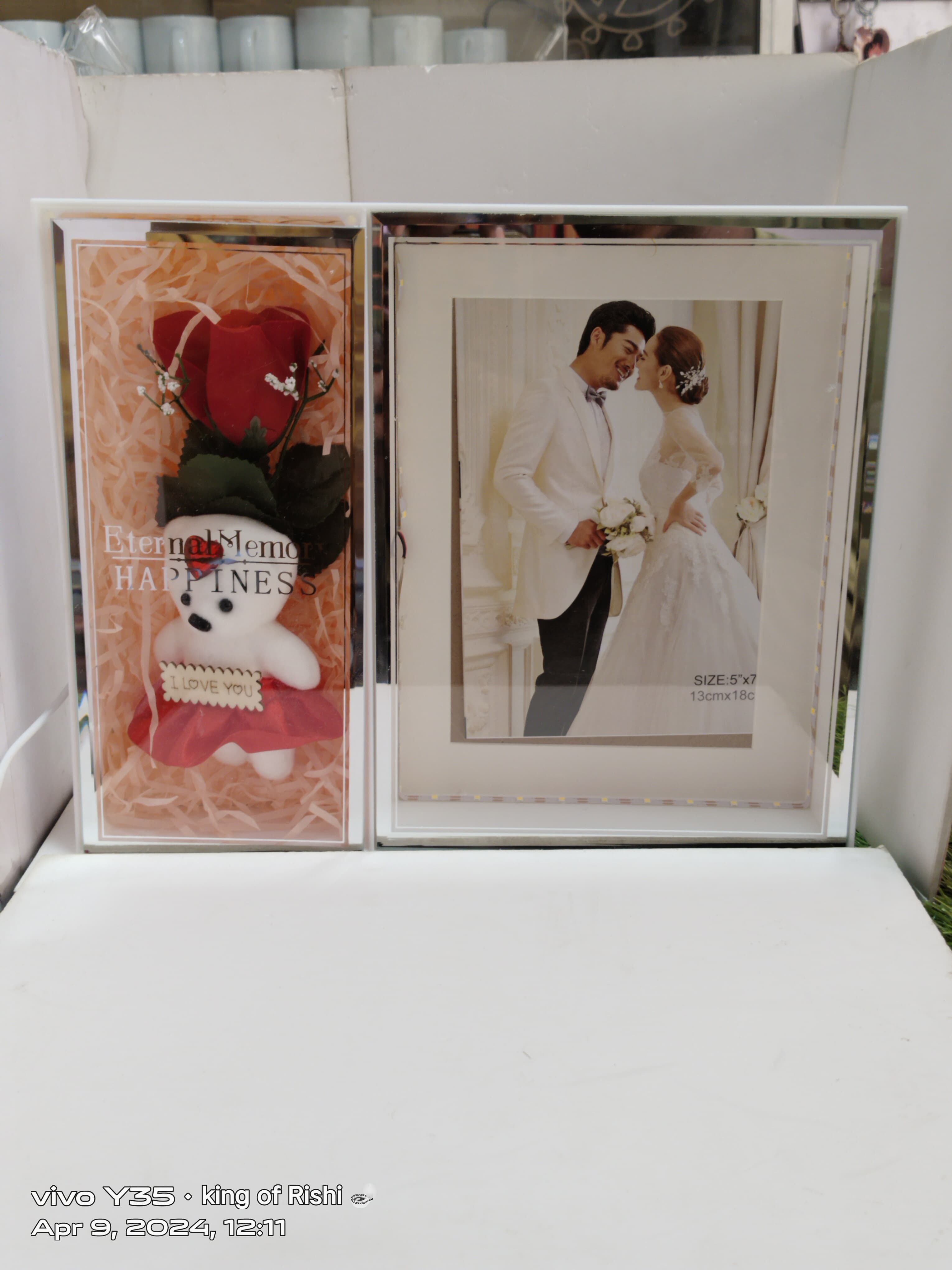 Madat Corporation - Anniversary Gift for Couple Special Personalized - LED Photo Frame | Customized 